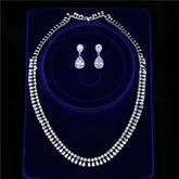 Conjunto de Joias Majestade – Brincos e Colar Gota de Cristal